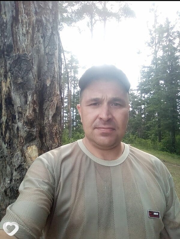 Максим, Шаркан
