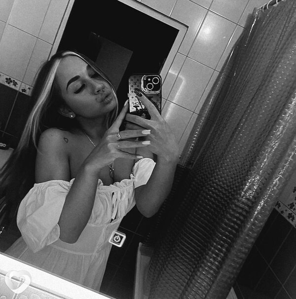 Яна, 24, Приозерске — анкета №1907551