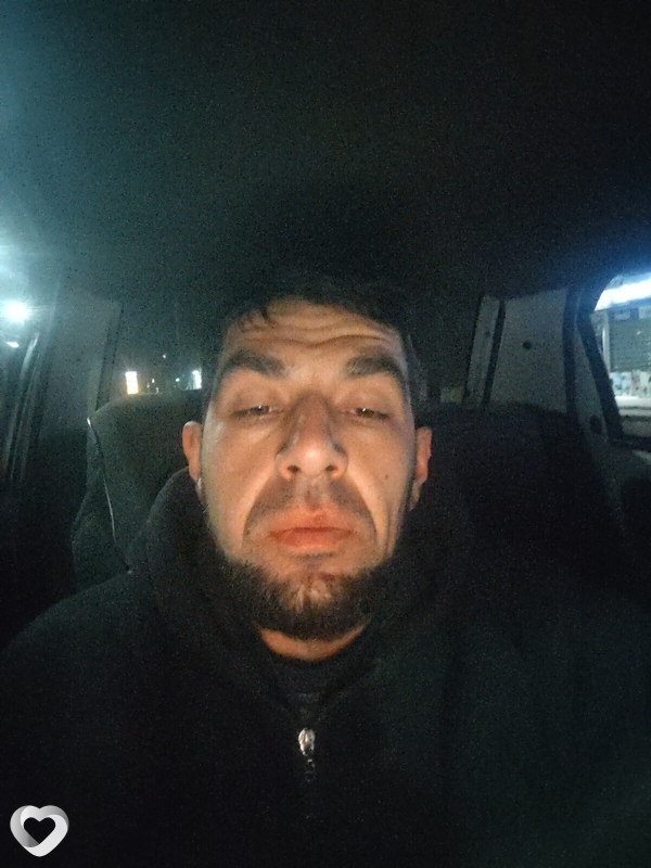 Farrux, Ангрен