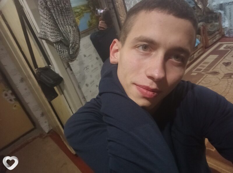 Дмитрий, 21, Гомеле — анкета №1910554