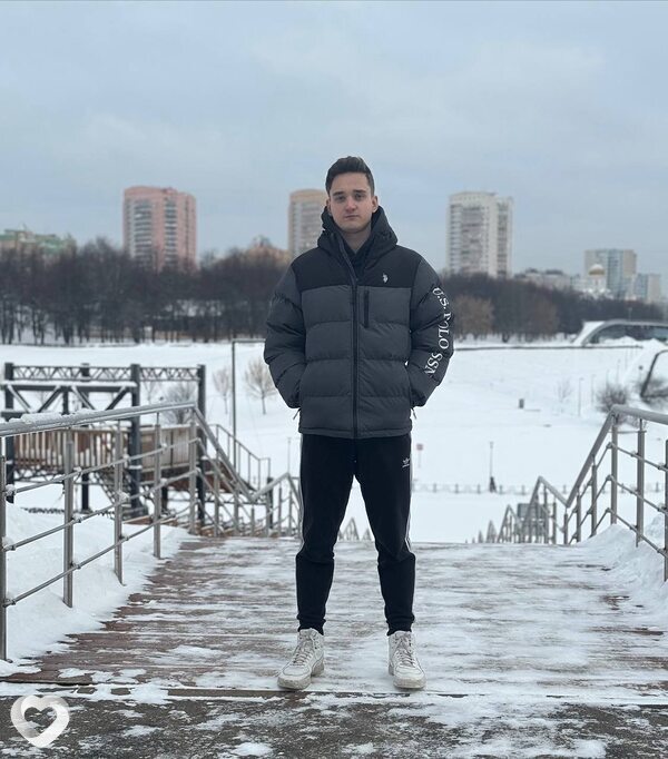 Станислав, 21, Москве — анкета №1911238