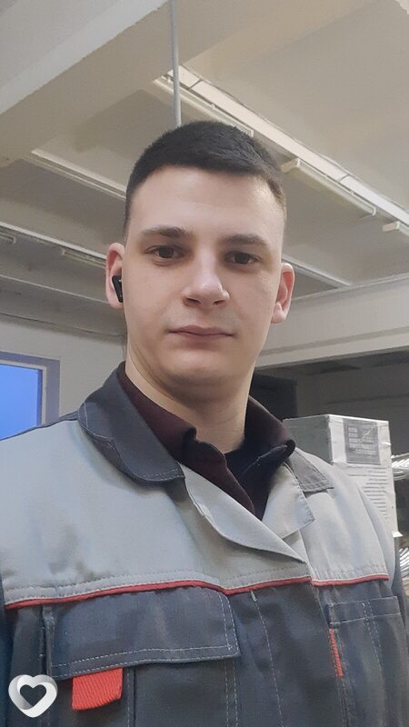 Артём, 26, Коврове — анкета №1916207