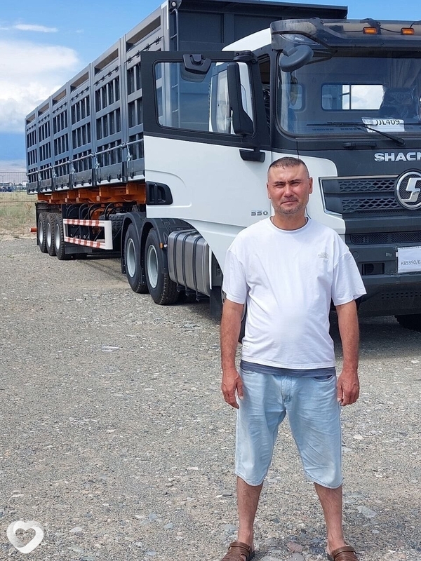 Исроил, Ангрен