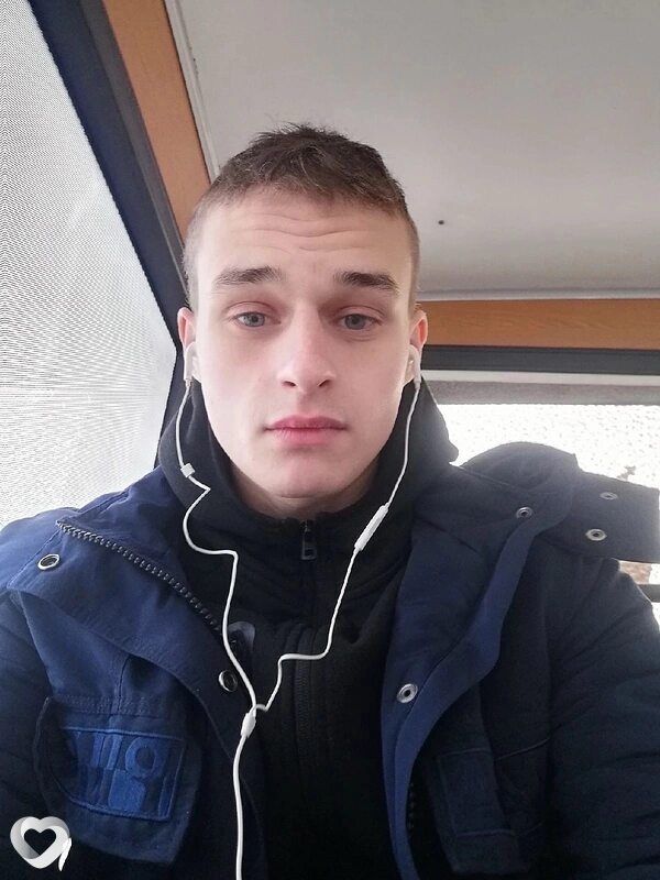 Вадим, 24, Москве — анкета №2098359