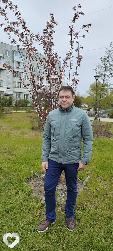 Артём, Ломоносов