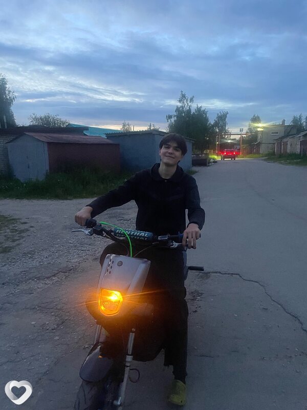 Олег, 26, Калуге — анкета №1918305