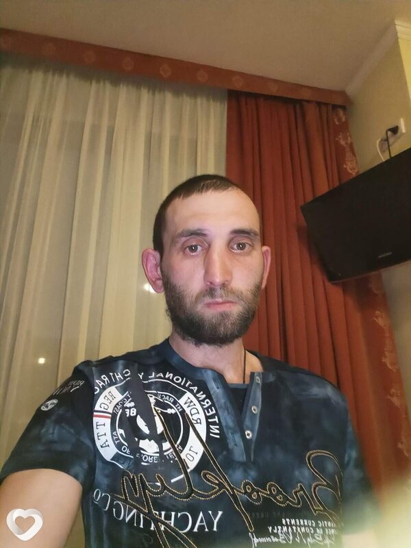 Юрий, 38, Ростове-на-Дону — анкета №1927211
