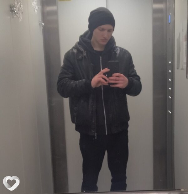 Sergey, 21, Барнауле — анкета №1928169