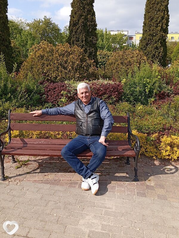 Джахангир, Варшава