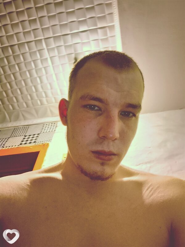 Сергей, 21, Бийске — анкета №1929360