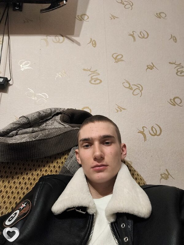 Keith, 22, Луганске — анкета №1930217