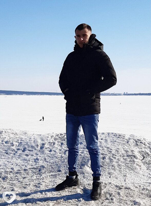 Анатолий, 24, Новосибирске — анкета №1931206