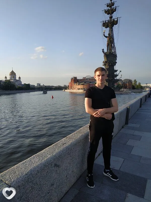 Данил, 26, Москве — анкета №4690462