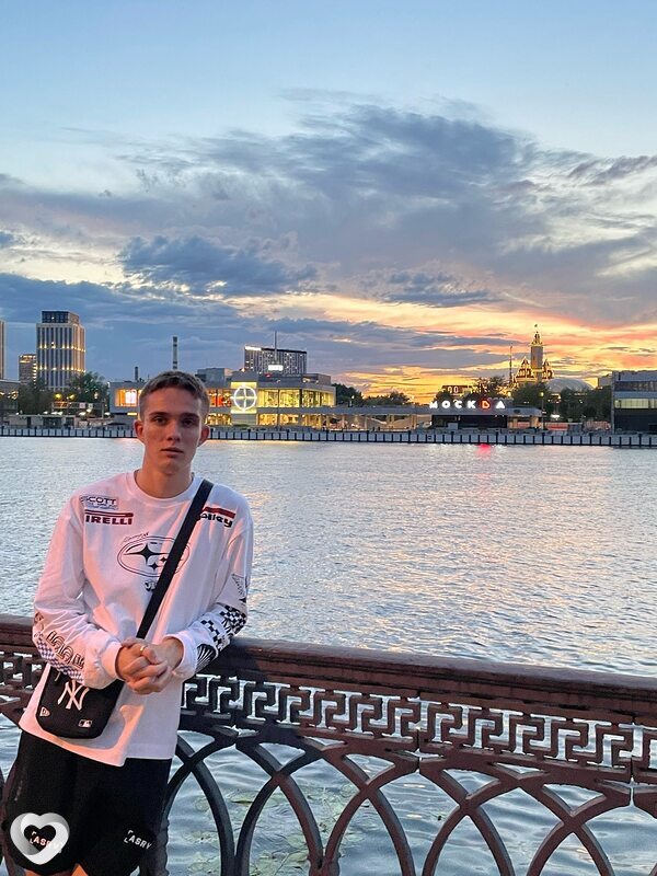 Егор, 22, Москве — анкета №1936194