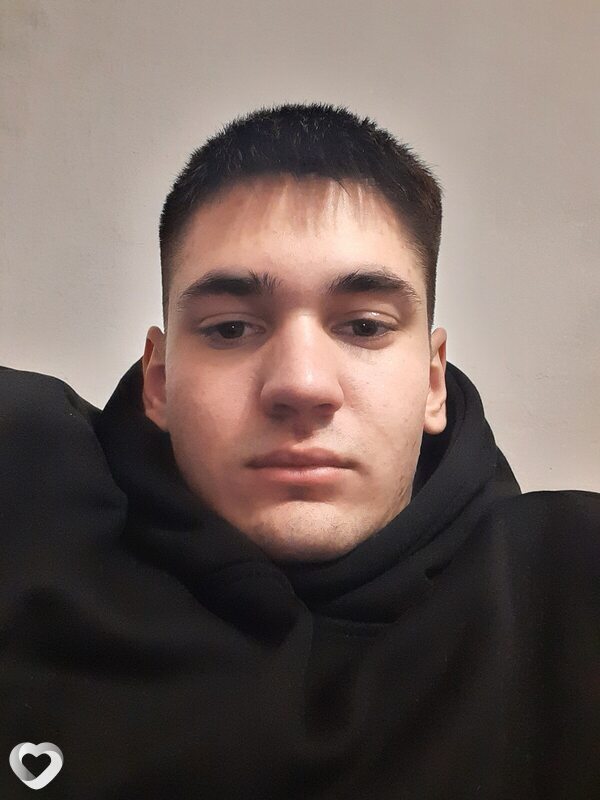 Кирилл, 21, Новосибирске — анкета №1936219