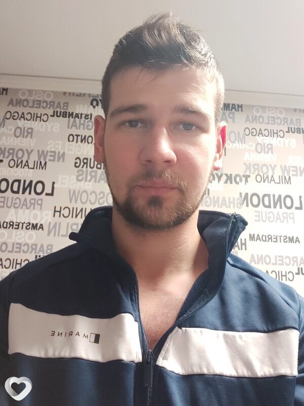 Артём, Сигулда