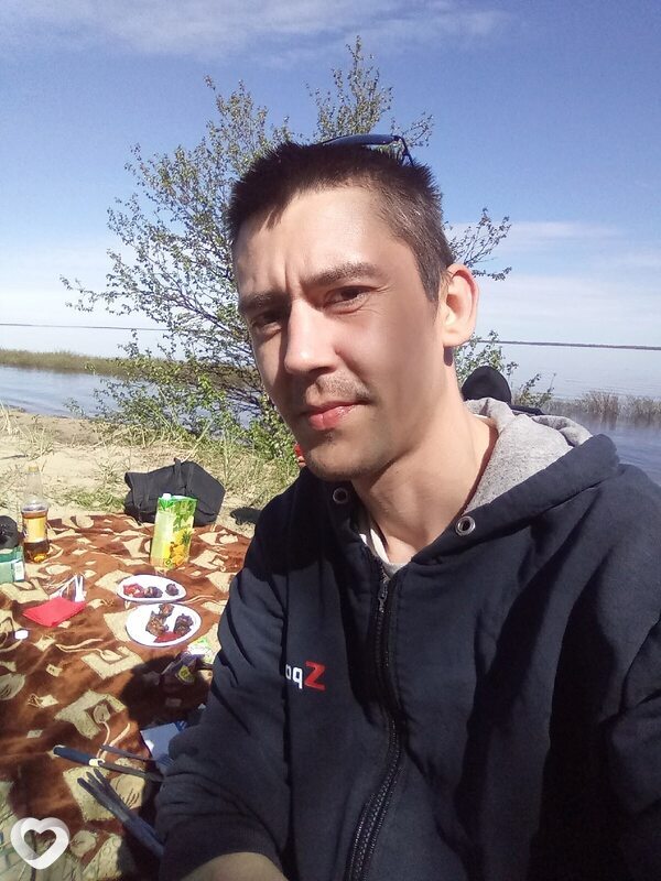 Александр, 31, Нарьяне-Маре — анкета №1939843