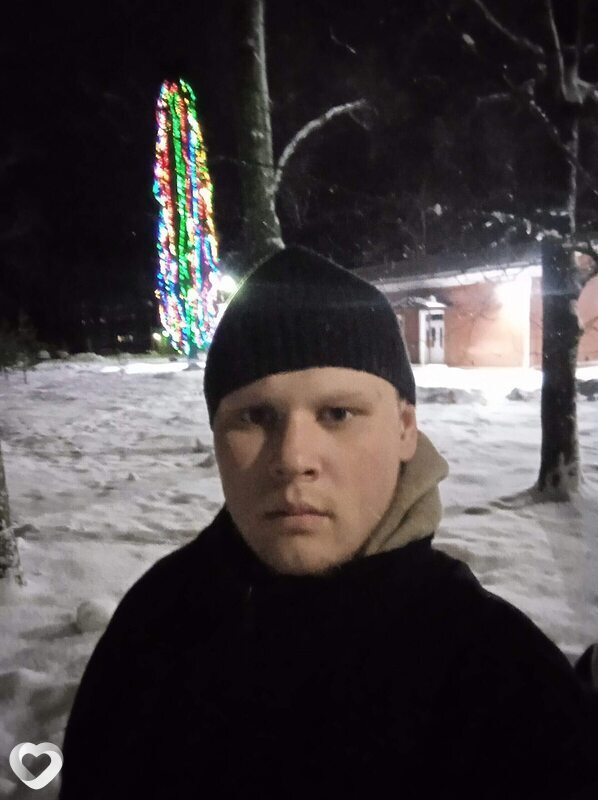 Максим, 25, Великом Новгороде — анкета №1946277