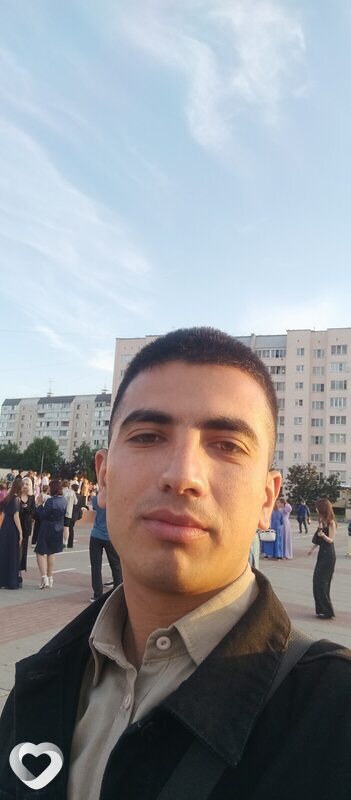 Артур, 26, Истре — анкета №1951160