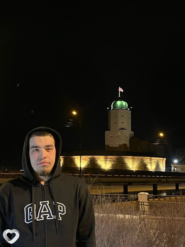 Артур, 20, Выборге — анкета №1956927