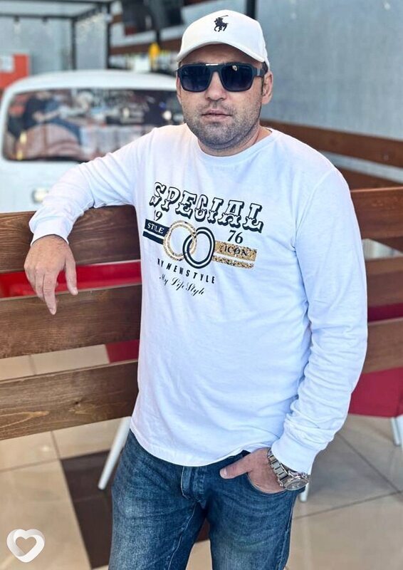 Alex, 38, Саратове — анкета №1956931