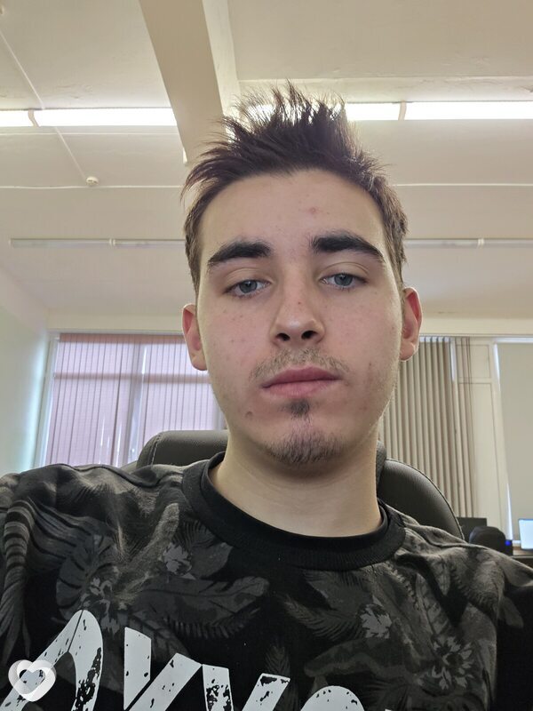 Кирилл, 20, Москве — анкета №2098490