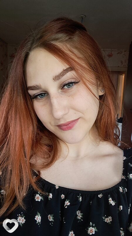Карина, 20, Братске — анкета №1959939
