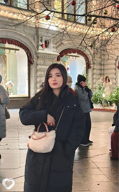 Аяжан, Москва