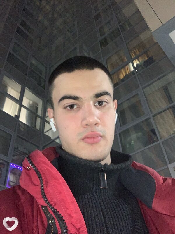 Александр, 24, Москве — анкета №1967078