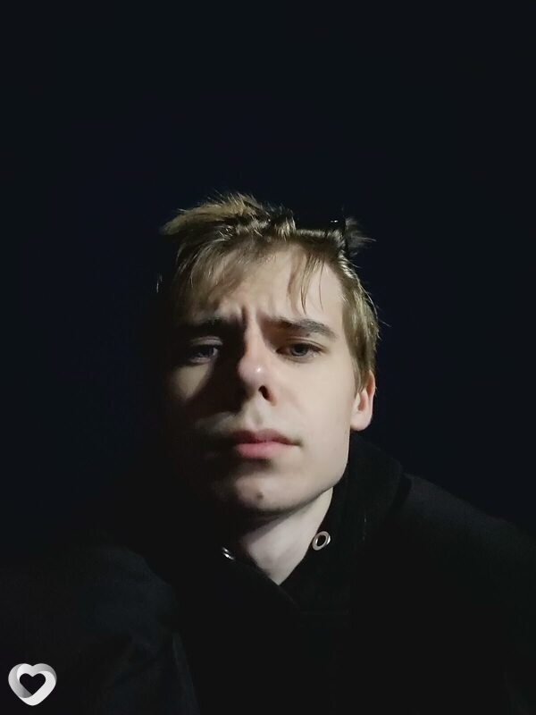 Кирилл, 22, Адлер — анкета №1967380