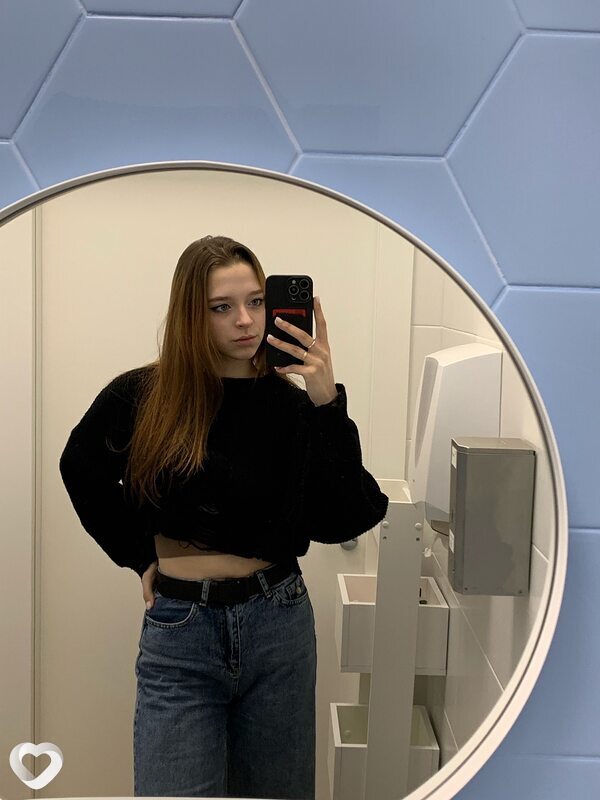Эвелина, 21, Санкт-Петербурге — анкета №1969691