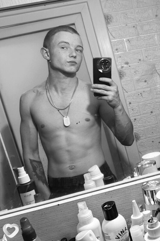 Сержик, 21, Буденновске — анкета №1970250