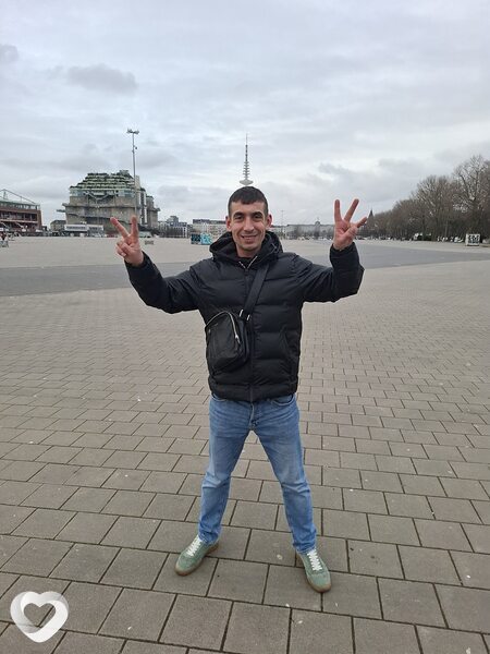 Viktor, 34, Гамбург — анкета №1971409