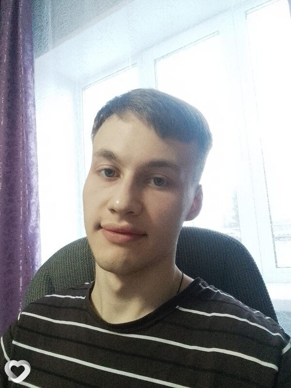 Александр, 21, Воронеже — анкета №1975210