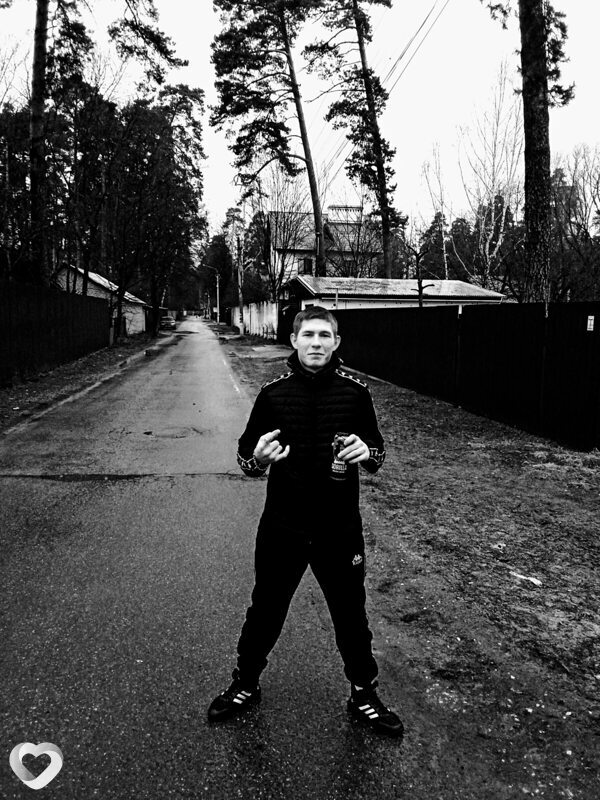 Александр, 22, Москве — анкета №1975728
