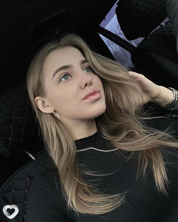 Карина, 28, Москве — анкета №1979897