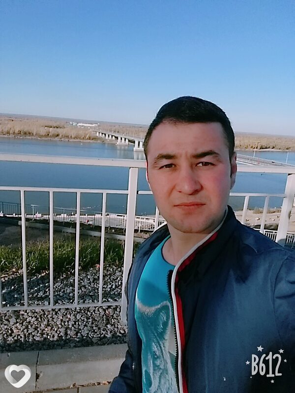 Самир, 23, Барнауле — анкета №1979924