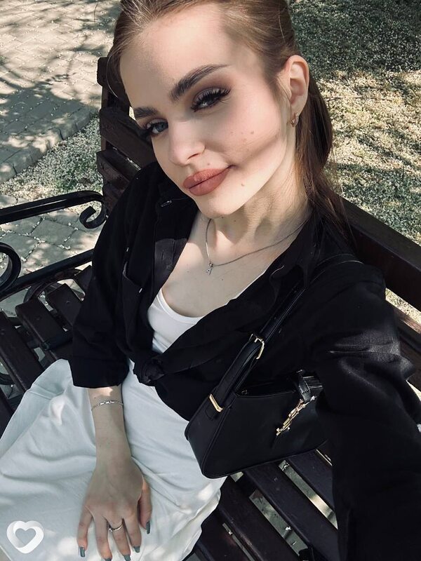 Карина, 24, Харькове — анкета №1981873