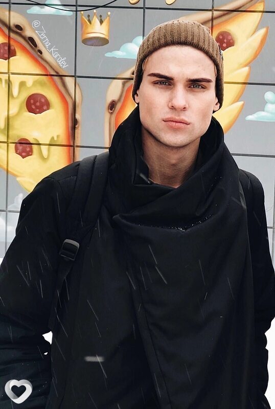Максим, 23, Екатеринбурге — анкета №1982781