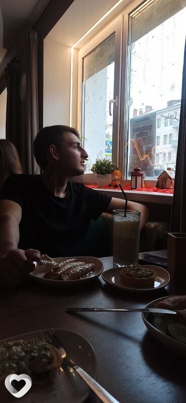 Кирилл, 21, Витебске — анкета №1985922