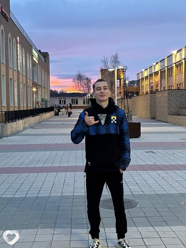 Алексей, 19, Тынде — анкета №1987010