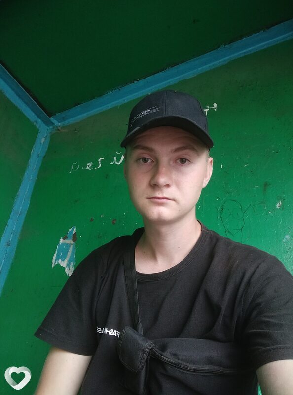 Александр, 24, Омске — анкета №1987854