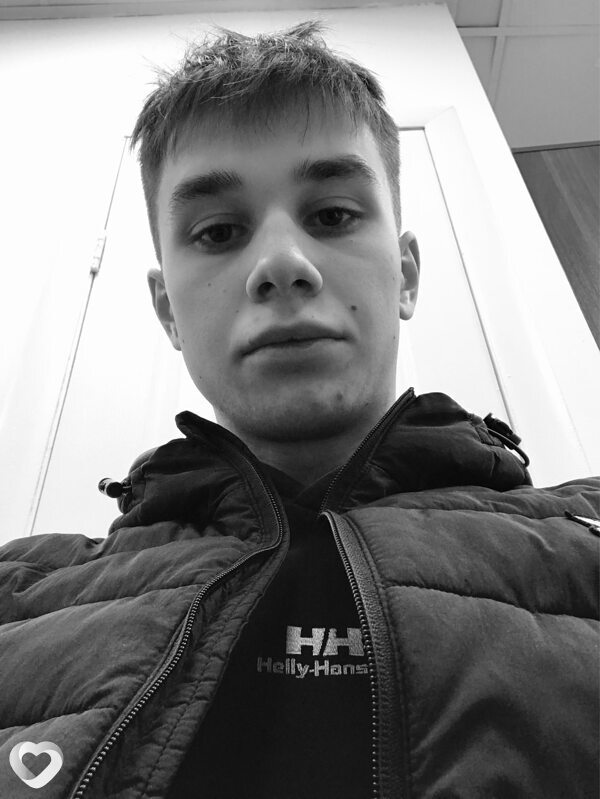 Кирилл, 21, Перми — анкета №1989372