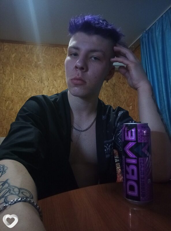 Виктор, 20, Туапсе — анкета №1989957