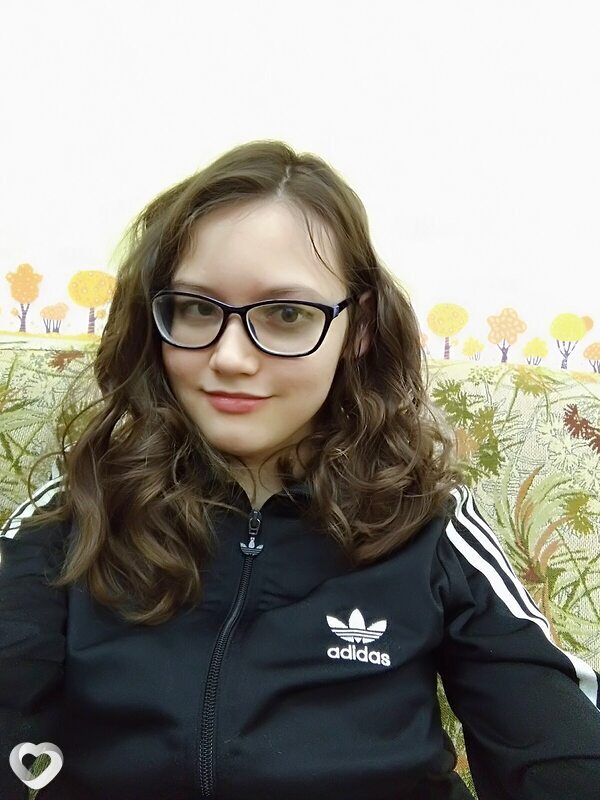 Катя, 23, Ижевске — анкета №1990650