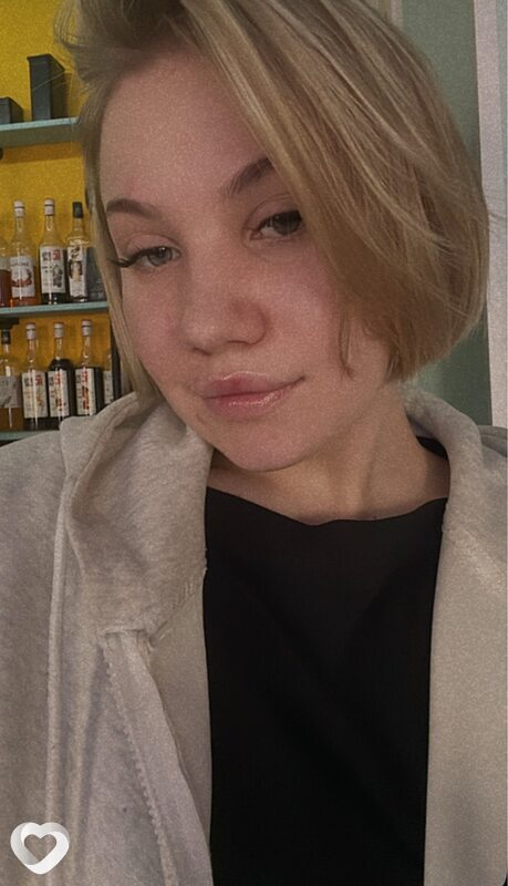 Полина, 19, Ростове-на-Дону — анкета №1990564