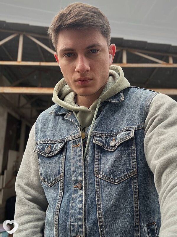 Эдуард, 27, Енакиеве — анкета №1990799
