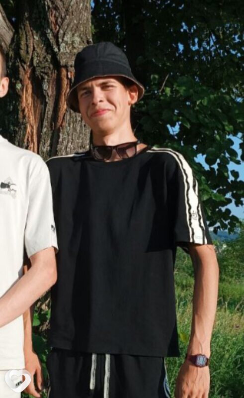 Алексей, 19, Томске — анкета №1991280