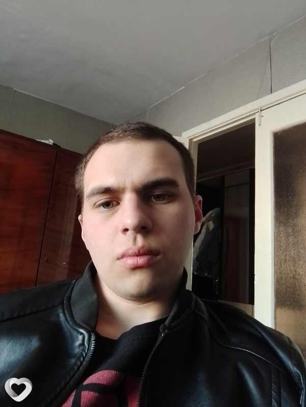 Илья, 24, Слуцке — анкета №1991351