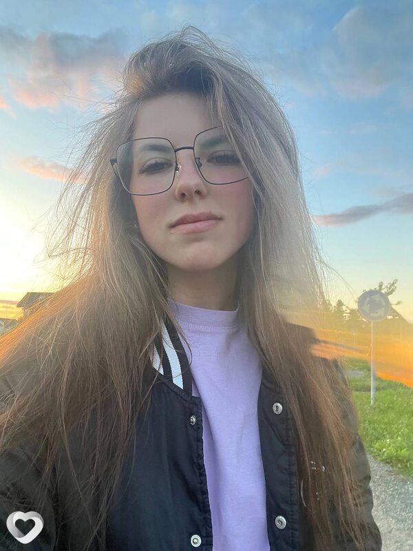 Лена, 26, Санкт-Петербурге — анкета №1991613